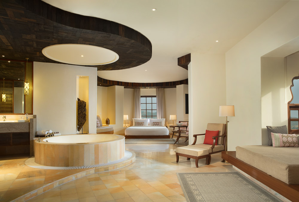 False Ceiling Design for Luxury Bathroom With Bathtub - Beautiful Homes